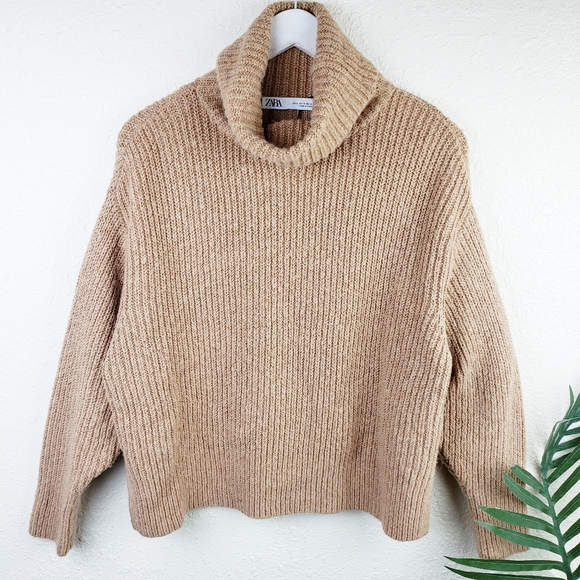 Zara Sweaters - NWOT ZARA Boxy Slouchy Ribbed Oversized Sweater